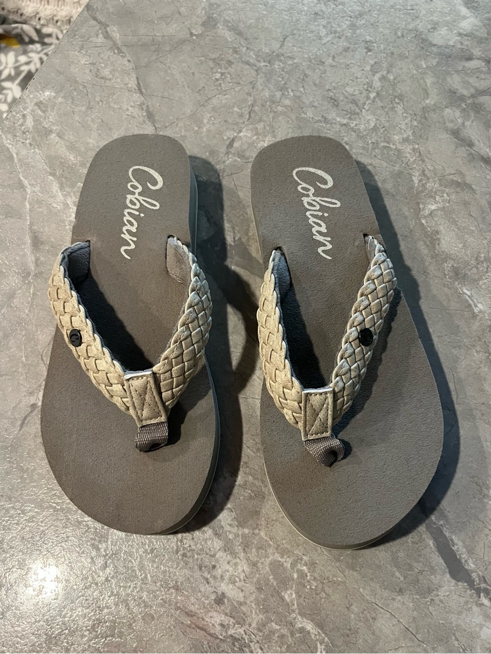 Cobian Flip-Flops